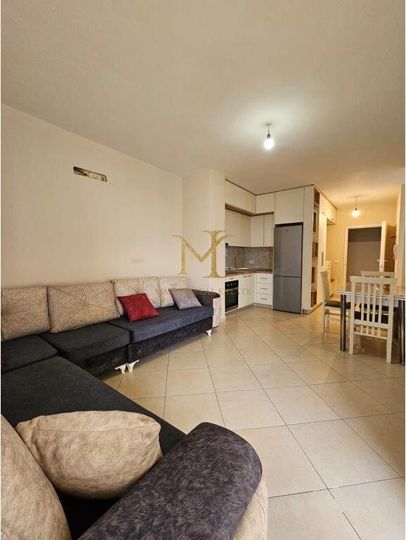 APARTAMENT 2+1+2 NË DURRËS ME QIRA