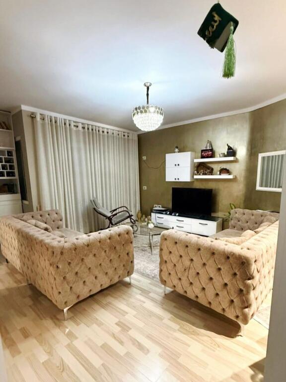 YZBERISHT, KMY  🔺️ Shesim super apartament 2+1+2 Adoptuar ne 3+1