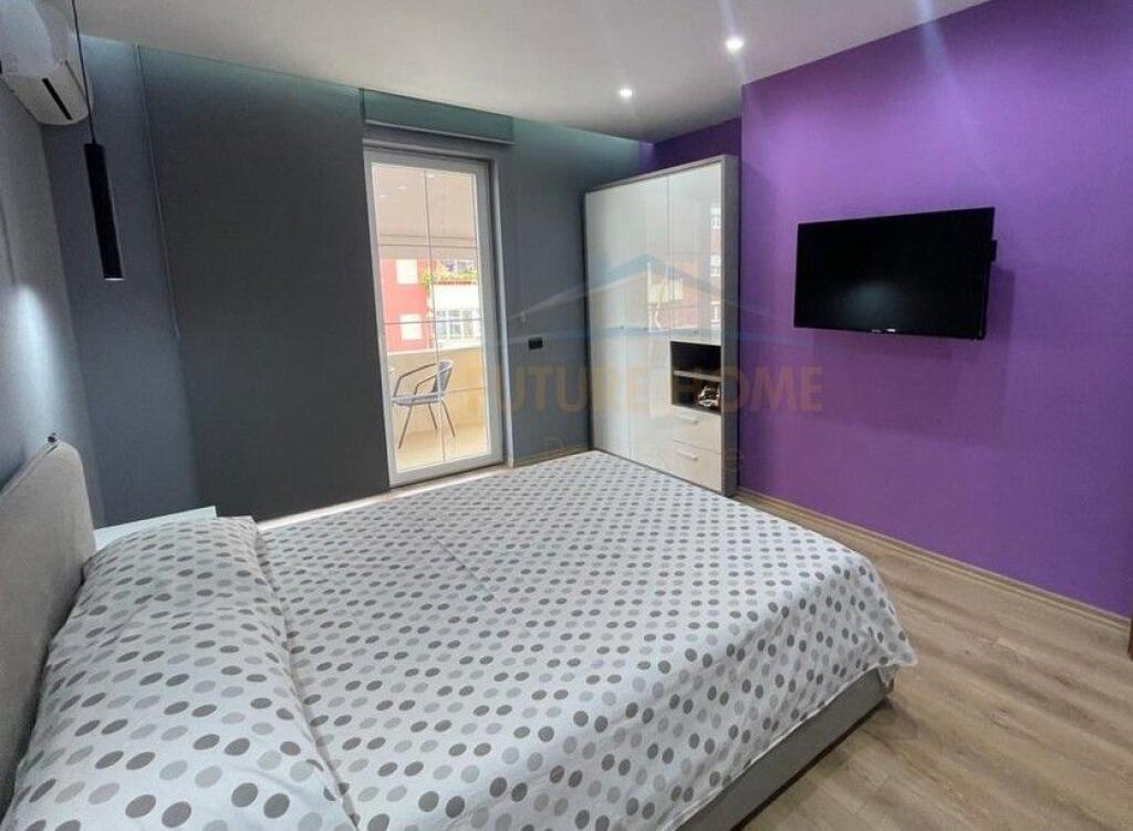 Qera, Apartament 2+1+2 , Unaza e Re, Tirane.