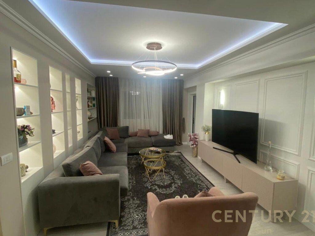 Jepet me Qira Apartament 3+1+2 – Sheshi Willson, Tiranë