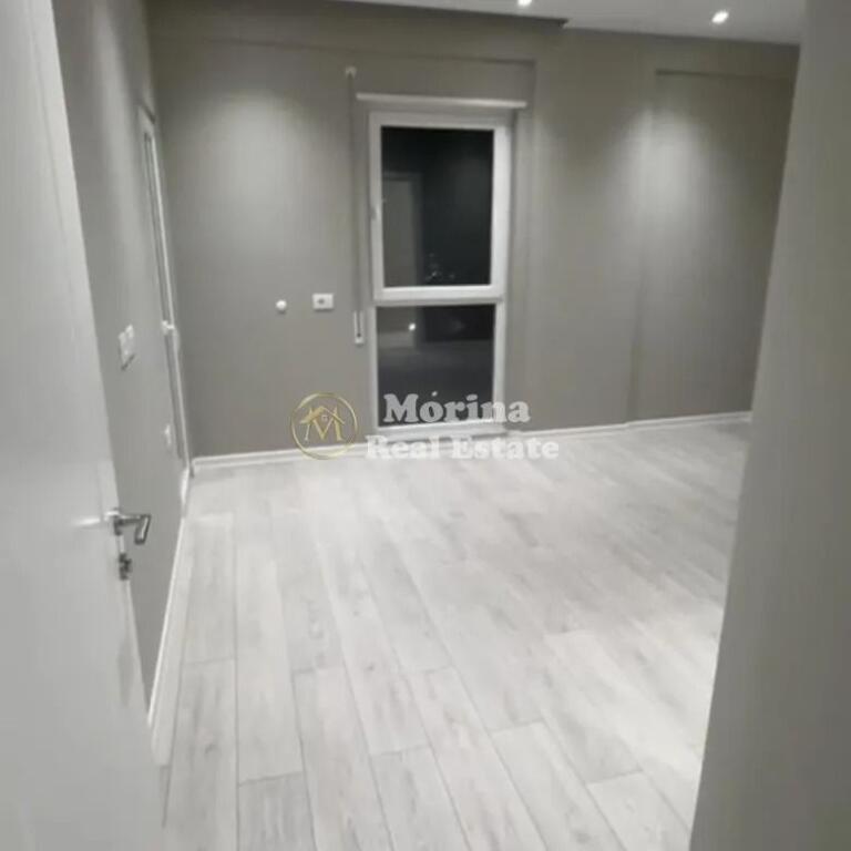 Qera | Apartament 2 + 1+2 | Rruga 5 Maji | 1000 €/muaj