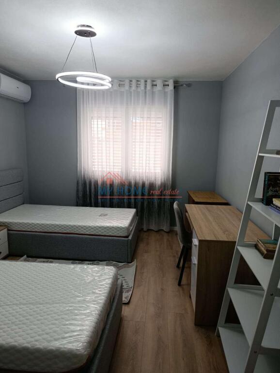 Apartament 2+1 me qera prane Xhamis se Tabakeve ne Tirane