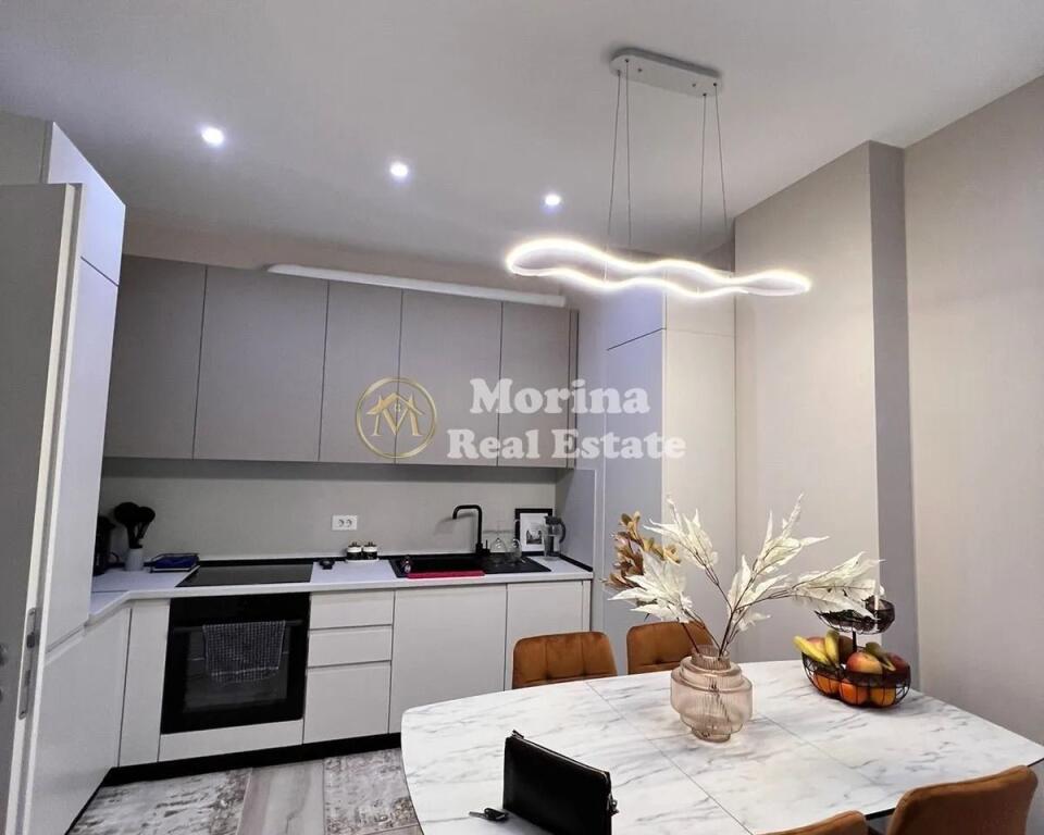 Qera | Apartament 2 + 1 | 21 Dhjetori | 800 €/muaj