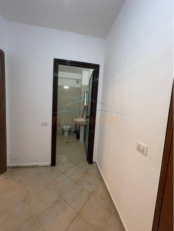 Qera, Apartament 1+1+2 Ballkone, Rruga e Elbasanit, Tiranë.