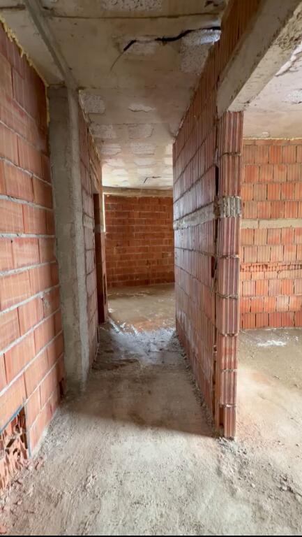 🏠 Shitet 1+1 – Ali Demi