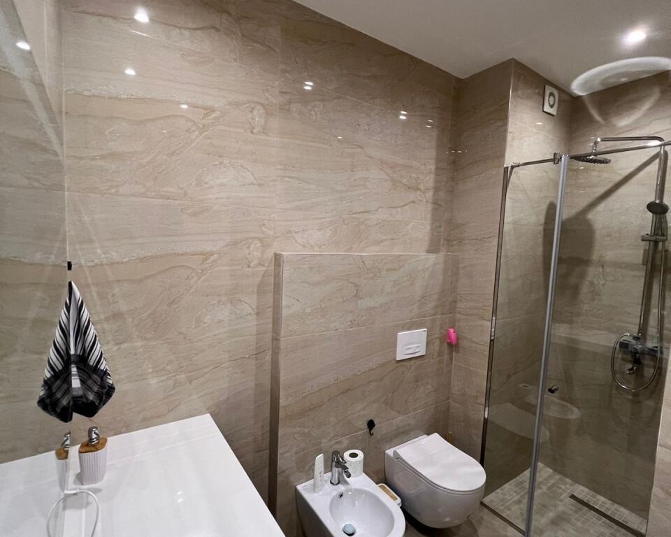 APARTMENT FOR RENT 2+1 21 DECEMBER 80,000 LEKE