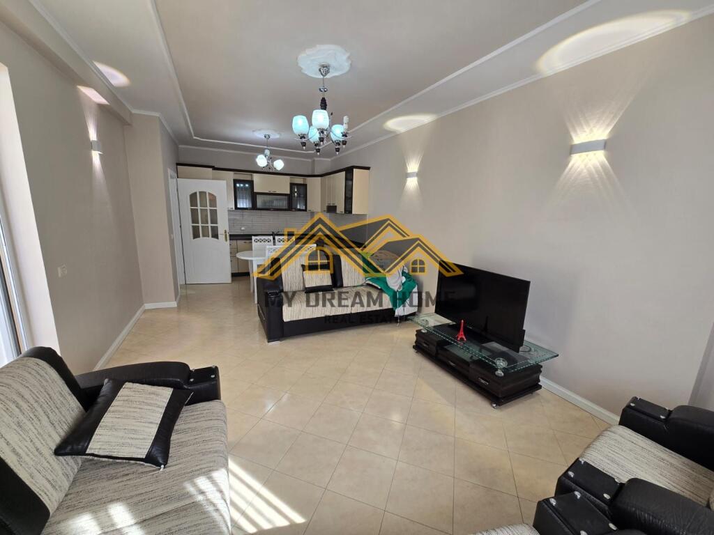 JEPET ME QERA APARTAMENT 1+1 ISH URT DURRES