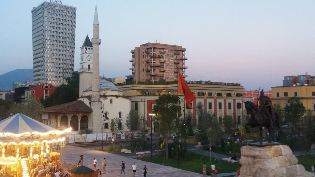 Apartment for RENT for Office near Toptani Center