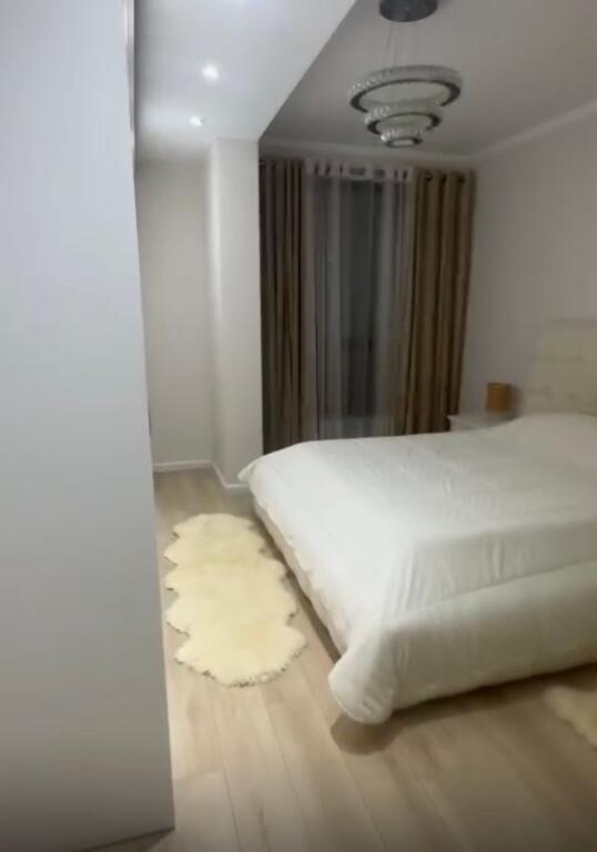 Shitet Apartament 2+1 SHKOZE