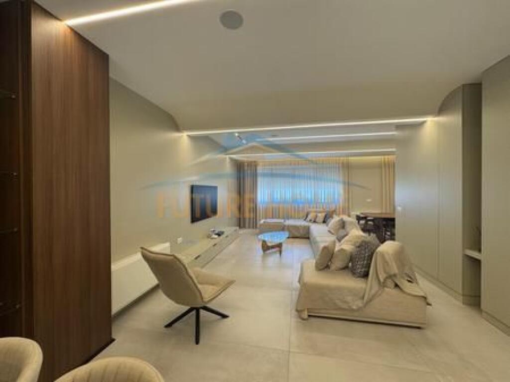 In vendita, Duplex 3+1+3+Veranda, Residenza Kodra e Diellit, Tirana