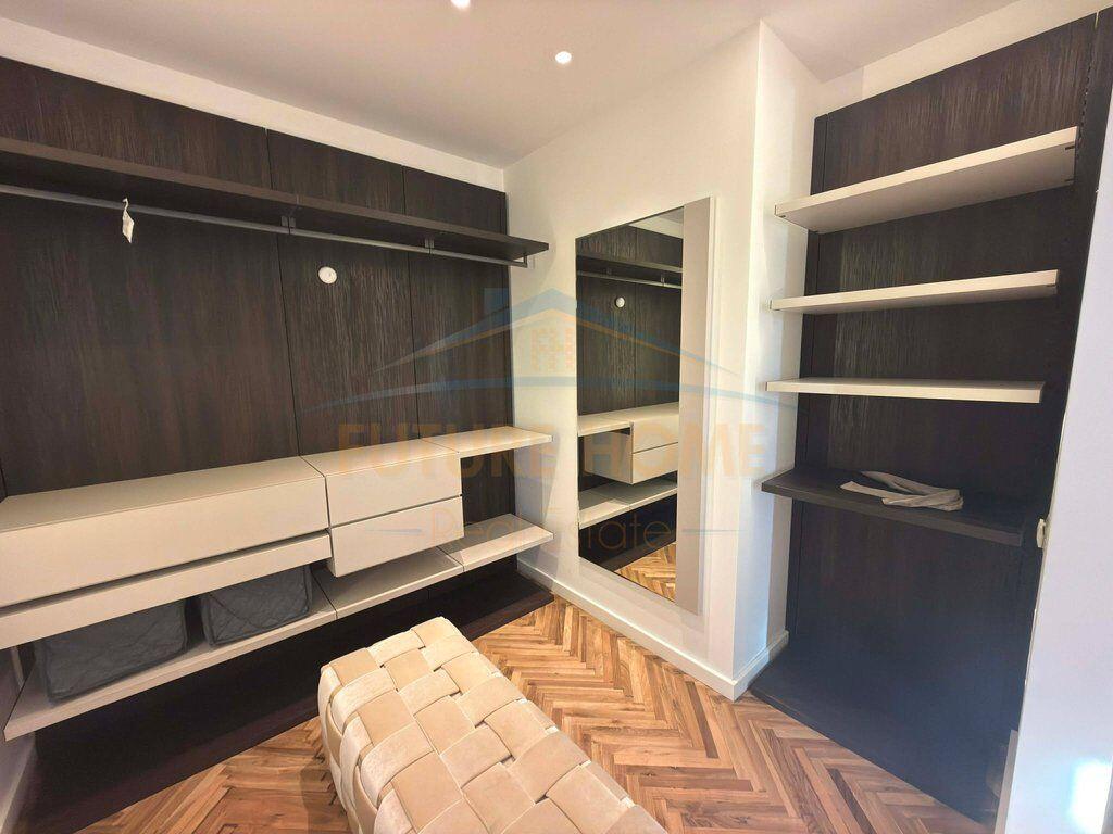 Shitet , Apartament 2+1 të konvertuar në 1+1 , Rezidencën Ambasador 3