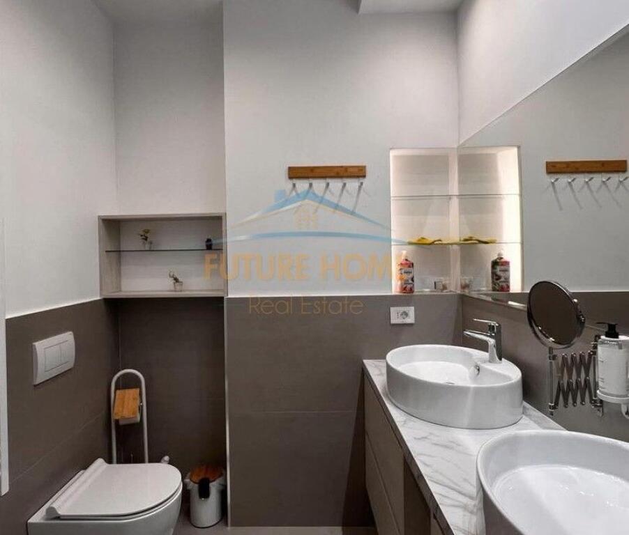 Affitto, Appartamento 1+1 presso Komuna e Parisit