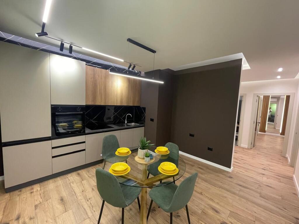 Apartament per qera - Komuna e Parisit, Parku Olimpik