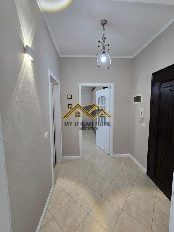 JEPET ME QERA APARTAMENT 1+1 ISH URT DURRES