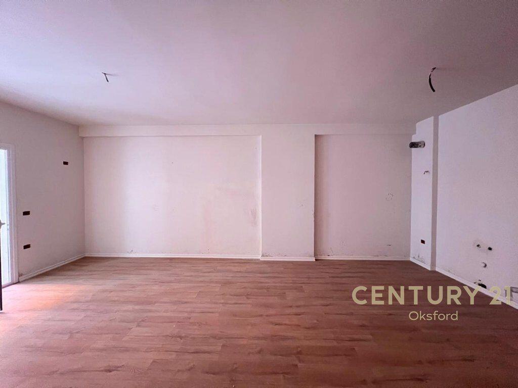 APARTAMENT 1+1 PER SHITJE NE YZBERISHT 106,000 €