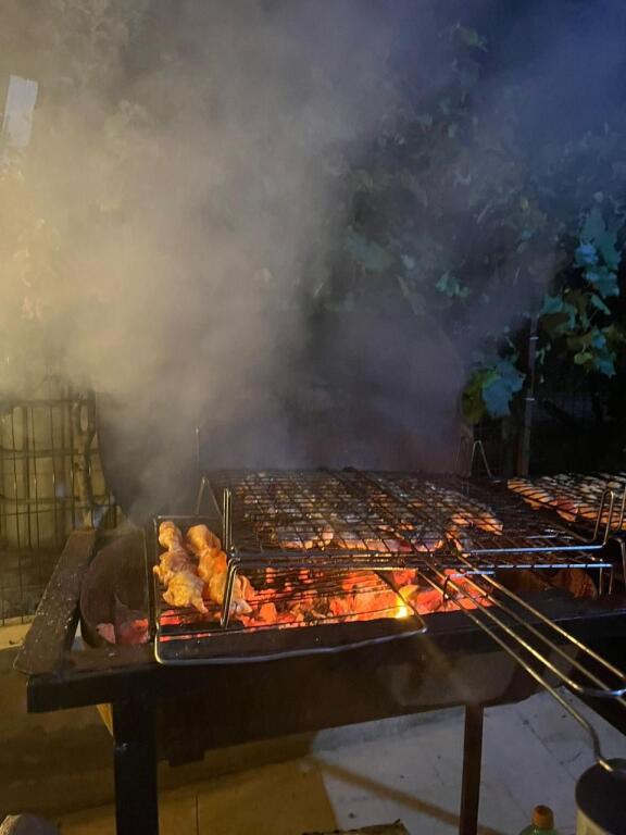 Jepet me qira shtëpi private në Tiranë, zona “Te Pamja”.