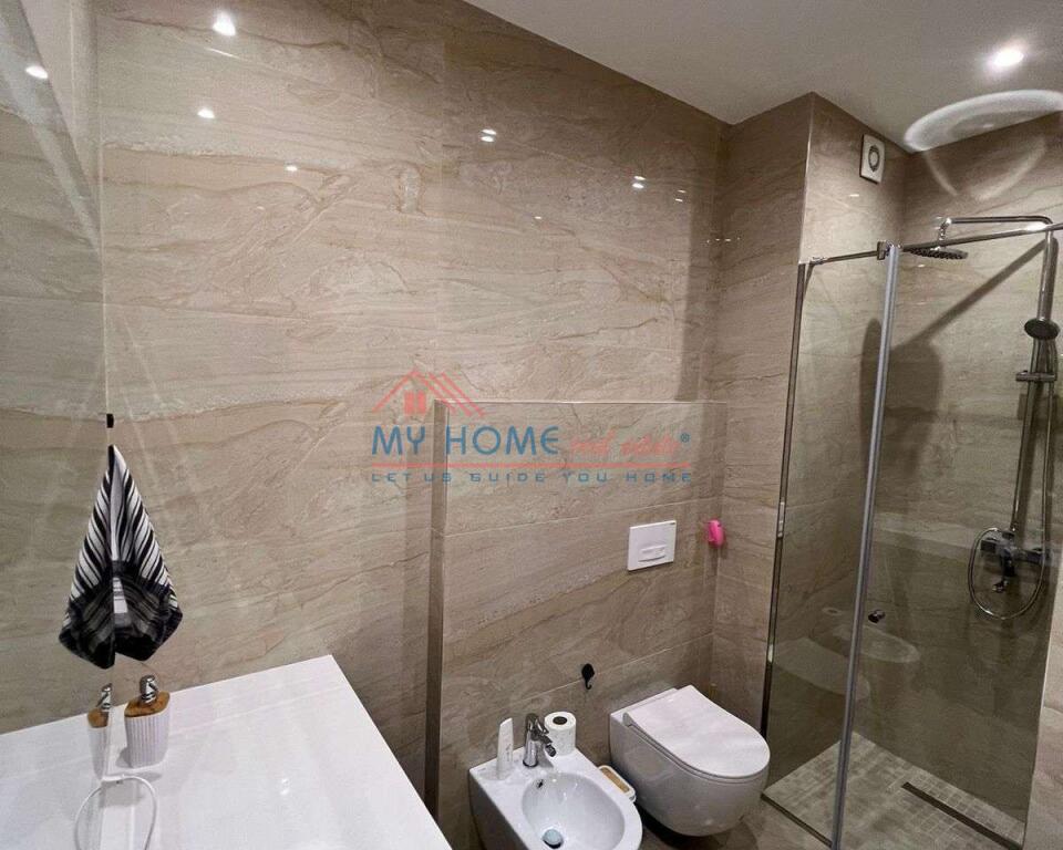 Apartament 2+1 + post parkimi me qera kompleksi Kontakt 21 dhjetori ne Tirane