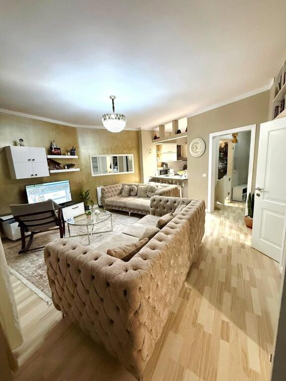 YZBERISHT, KMY  🔺️ Shesim super apartament 2+1+2 Adoptuar ne 3+1