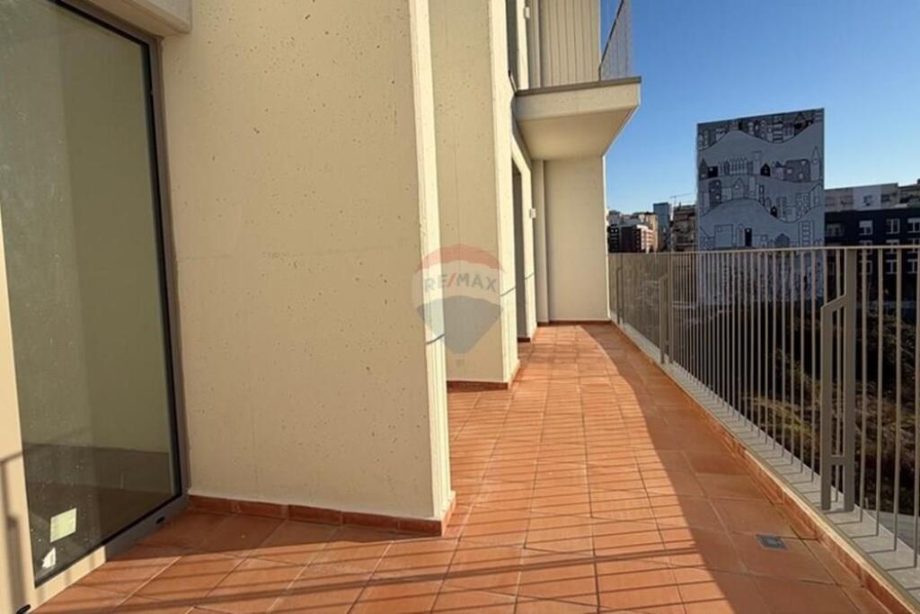 PARK AVENUE,Shesim 2+1+2 +Verande ID: 530261047-97