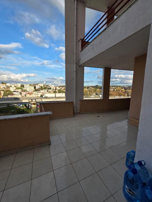 Apartament 3+1 me dy tualete ne plepa tek rotondo