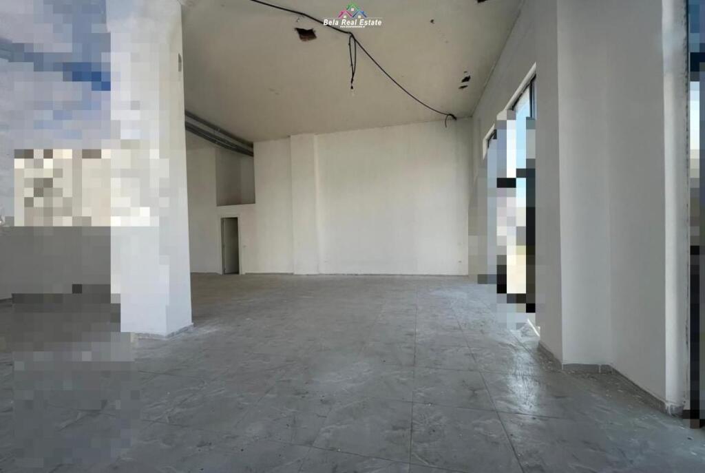 Negozio In Affitto A Xhamllik (ID BD21781) Tirane