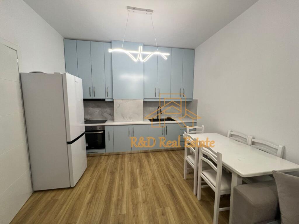 🏡 Jepet me qera apartament 1+1 – Ish Fusha e Aviacionit, Rruga e Dafinave