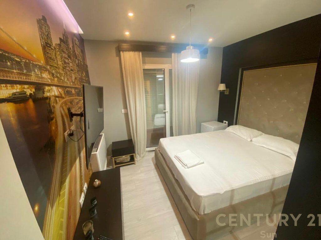 Apartment for rent 3+1+2, Willson Square 1,600 € /Month Total Area 146m2