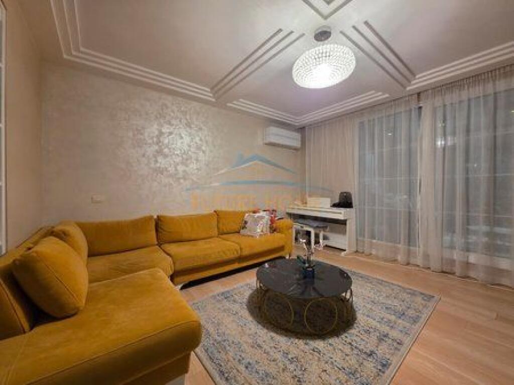 Rent, 2+1 Apartment with VERANDA on Kosovareve Street!