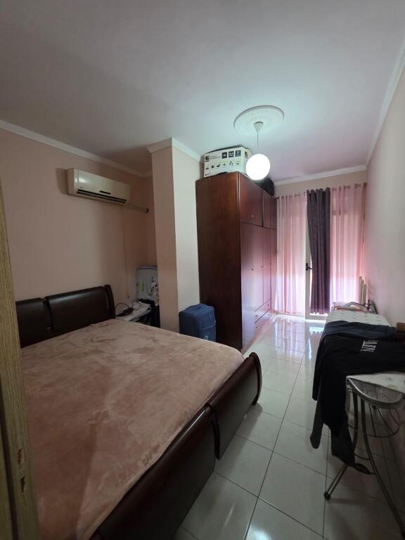 Apartament 3+1 me dy tualete ne plepa tek rotondo