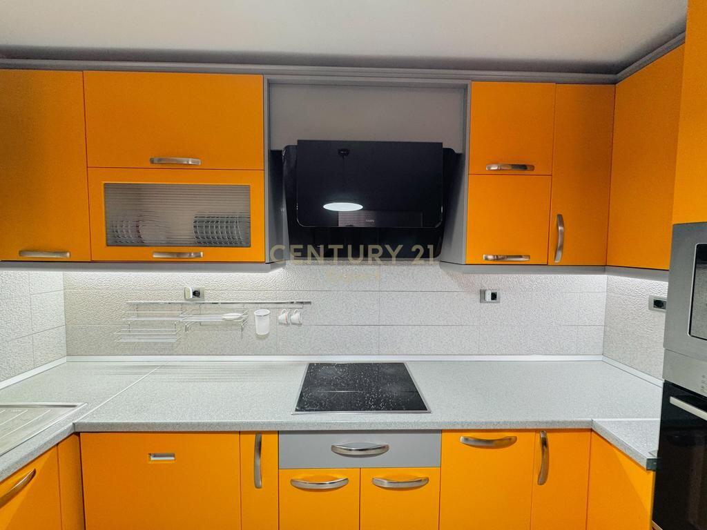 APARTAMENT ME QERA TEK SHESHI SKENDERBEJ