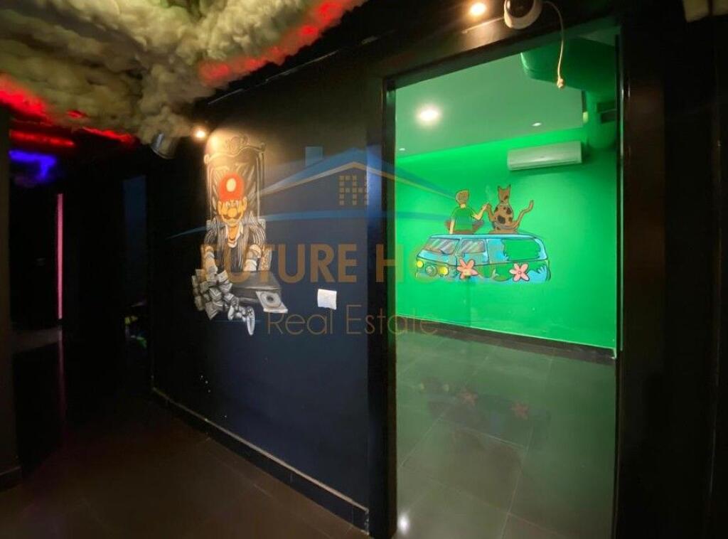 Rent, Space, Myslym Shyr.