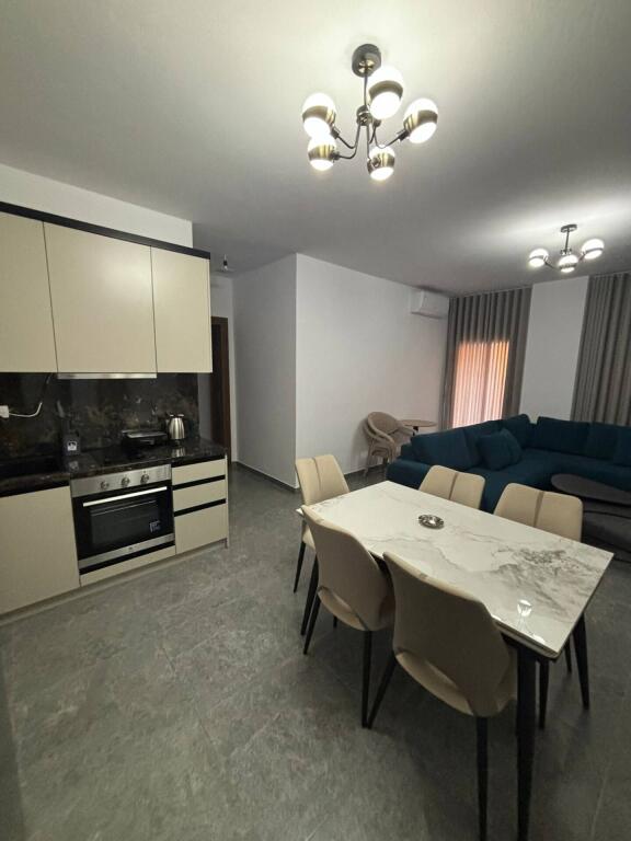 🏠 Apartament 1+1 – Për Qira | Lungo Mare, Vlorë