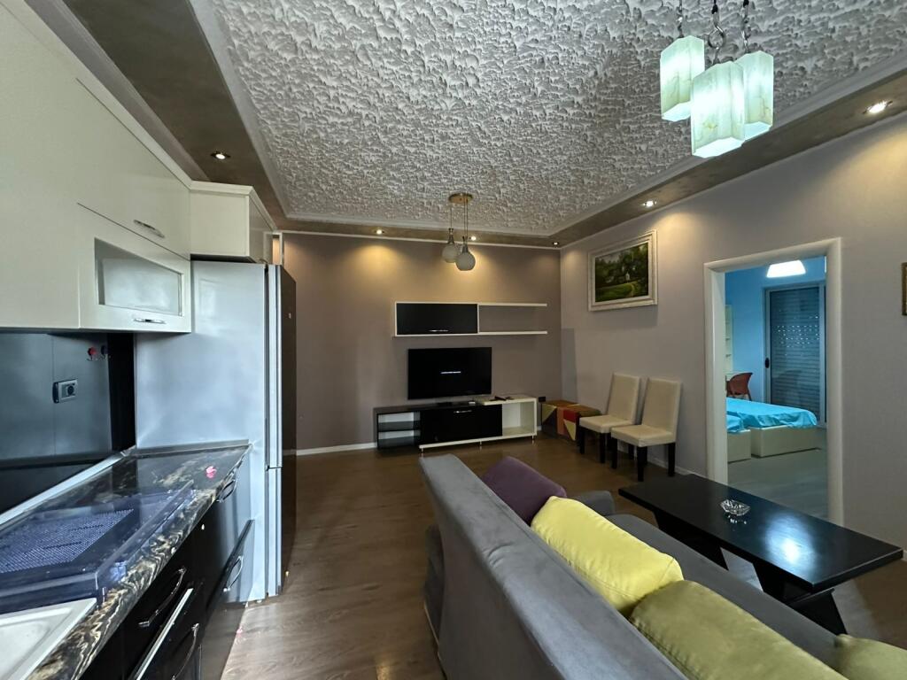 Apartament 2+1 me qira ne Fresk