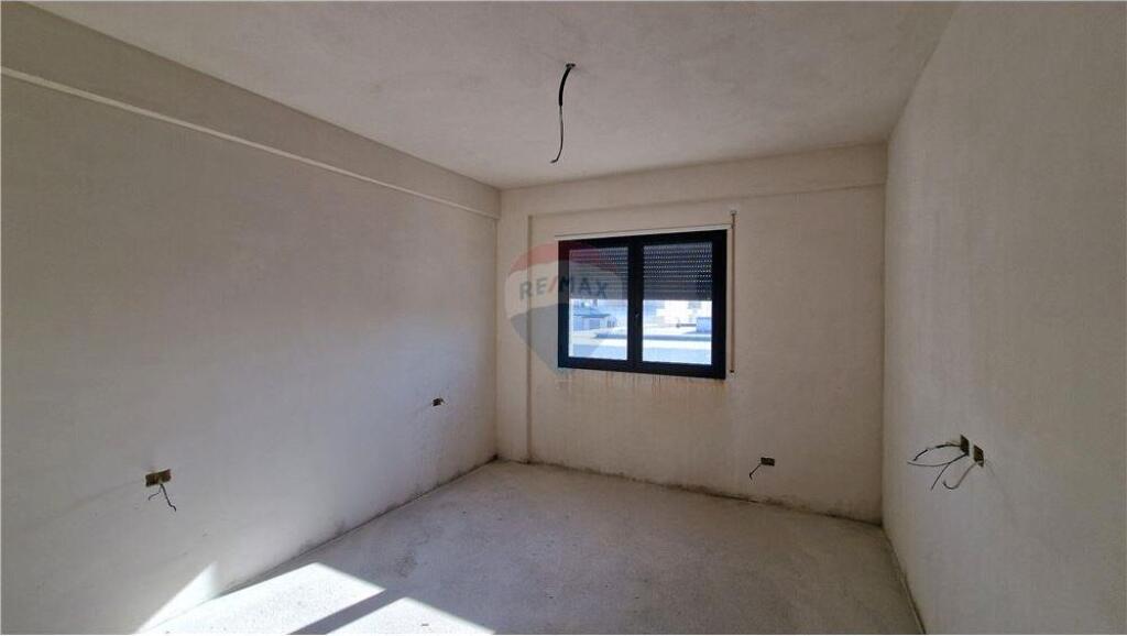 🏢 Apartament 2+1+2 – Për Shitje | Transballkanike, Vlorë