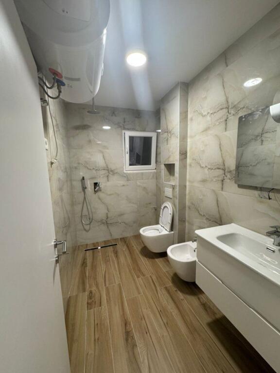 APPARTAMENTO IN AFFITTO 1+1 SHKOZE 40.000 LEKE