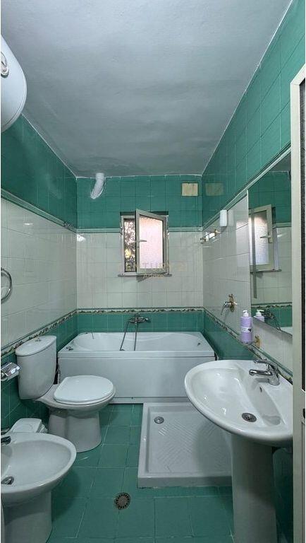 Apartment 2+1 with yard and parking space for rent – Fortuzi Street!