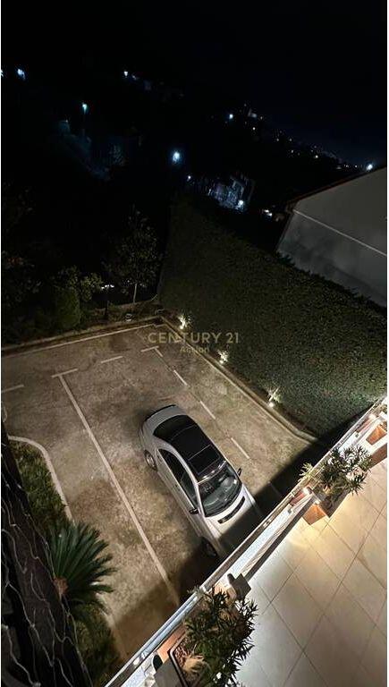 REZIDENCE BANIMI ME QIRA