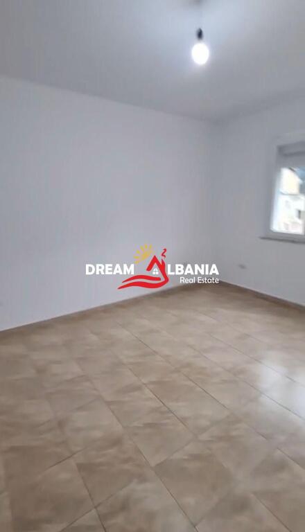 Appartamento 1+1 in vendita a 21 Dhjetori, vicino all'Hotel Mondial a Tirana (ID 4119458)