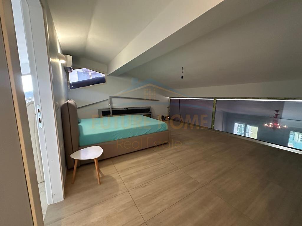 Shitet, Penthouse, Liqeni i Thatë