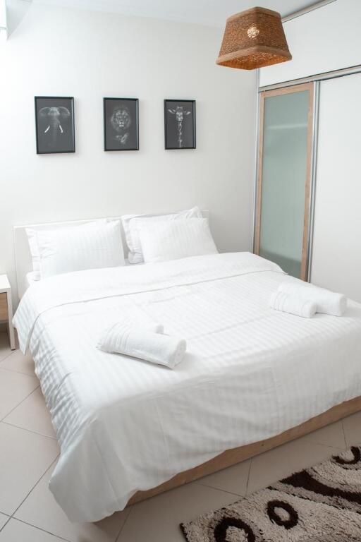 🏘️ Jepet me qira apartament 1+1 📍 Rruga e Kosovareve💶 Çmimi: 1.000 € / muaj