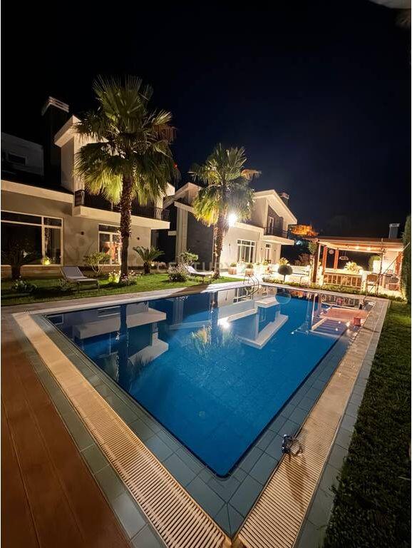 REZIDENCE BANIMI ME QIRA