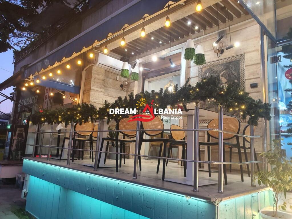 Fish Shop and Restaurant Business for Sale on Barrikadave Street in Tirana (ID 4171418)