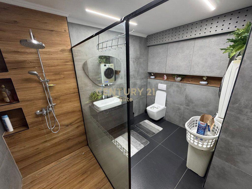 APARTAMENT ME QIRA 2+1+2 ME GARAZHD TEK BRYLLI