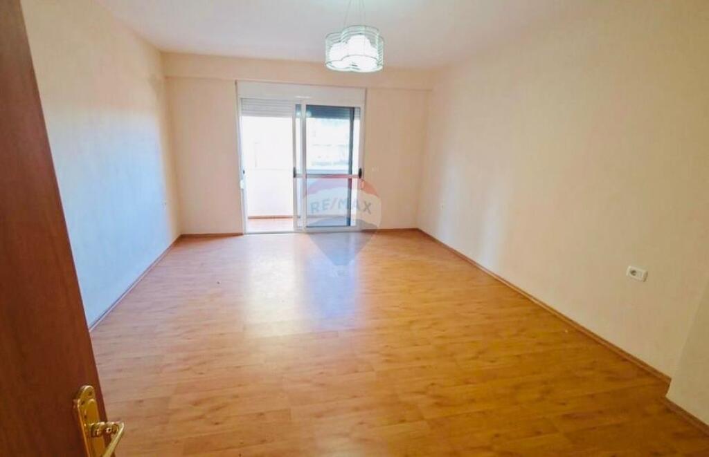 📍Apartament 1+1 Tregu i Medresese