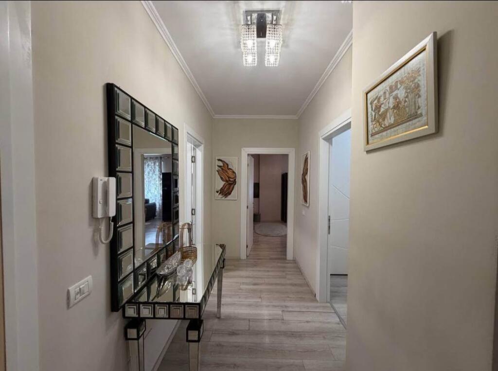 Apartment 2+1 + parking space for rent – Komuna e Parisit (near KIKA 2)
