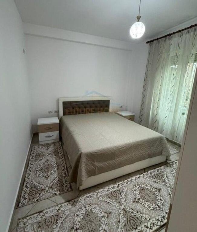 Qera, Apartament 2+1+2, Rruga 5 Maji, Tirane