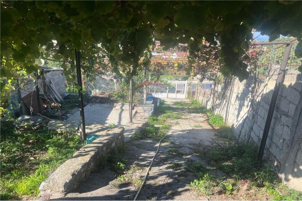 🏡 Shtëpi Private për Shitje – Radhimë, Jonufër | Vlorë