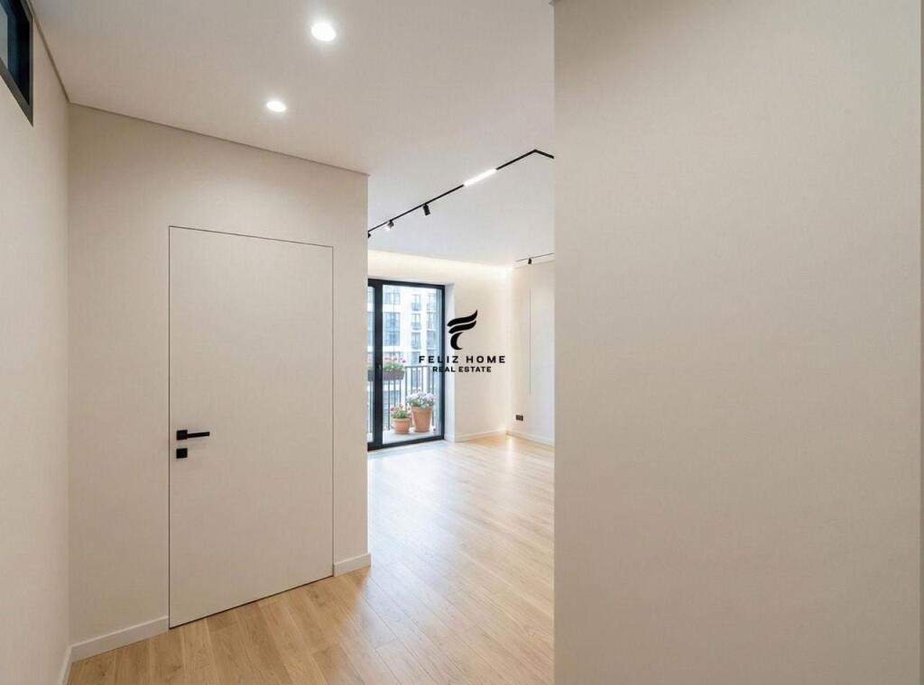 ZYRE ME QERA 83 M2 LIQENI I THATE 150.000 LEKE