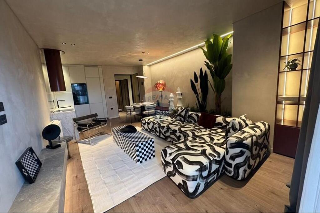 Jepet Apartament 1+1 me qira tek Lion Park