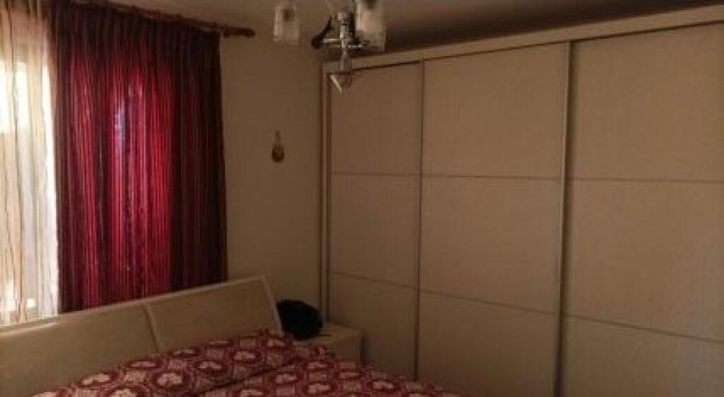 Jepet Me Qera Apartament 2+1+1 Ballkon